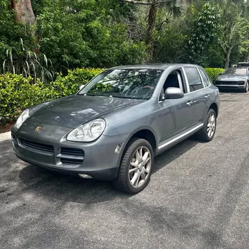 2004 Porsche Cayenne S