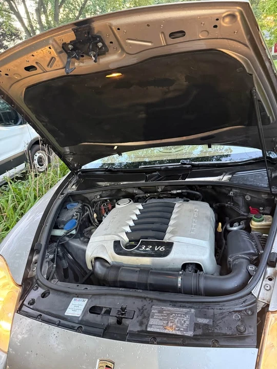 2004 Porsche 955/957 Cayenne S - Image 14 of 14