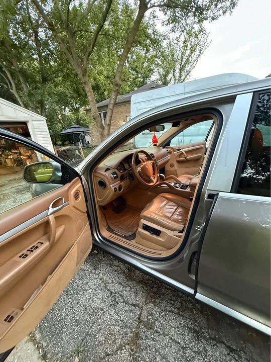 2004 Porsche 955/957 Cayenne S - Image 9 of 14