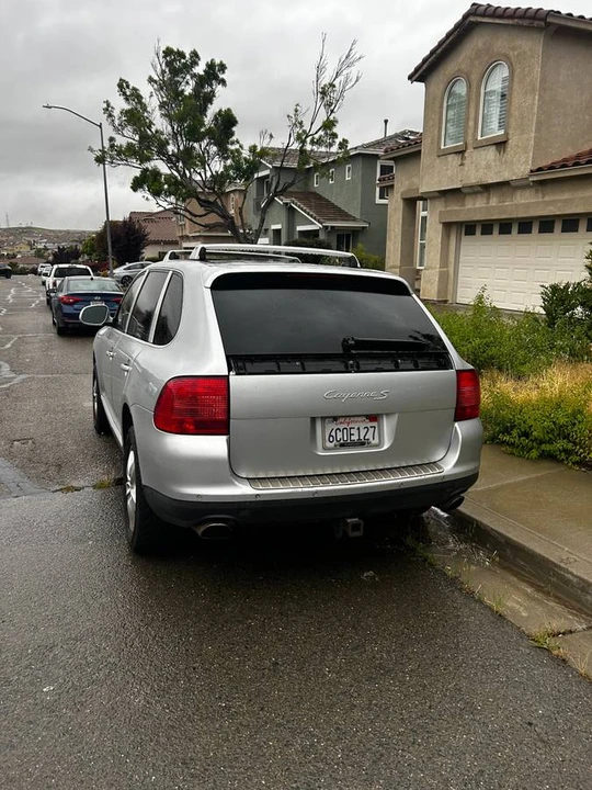 2004 Porsche Cayenne - Image 5 of 5