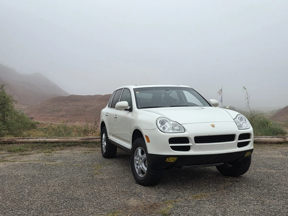 2004 Porsche 955/957 Cayenne S - Image 9 of 31