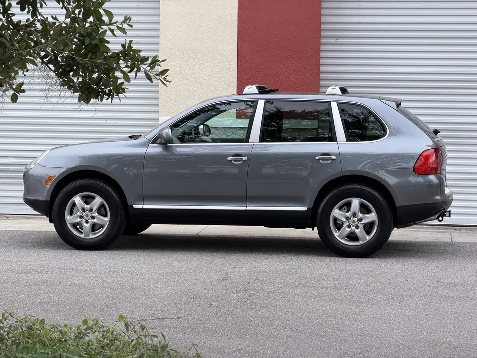 2004 Porsche 955/957 Cayenne S - Image 10 of 31