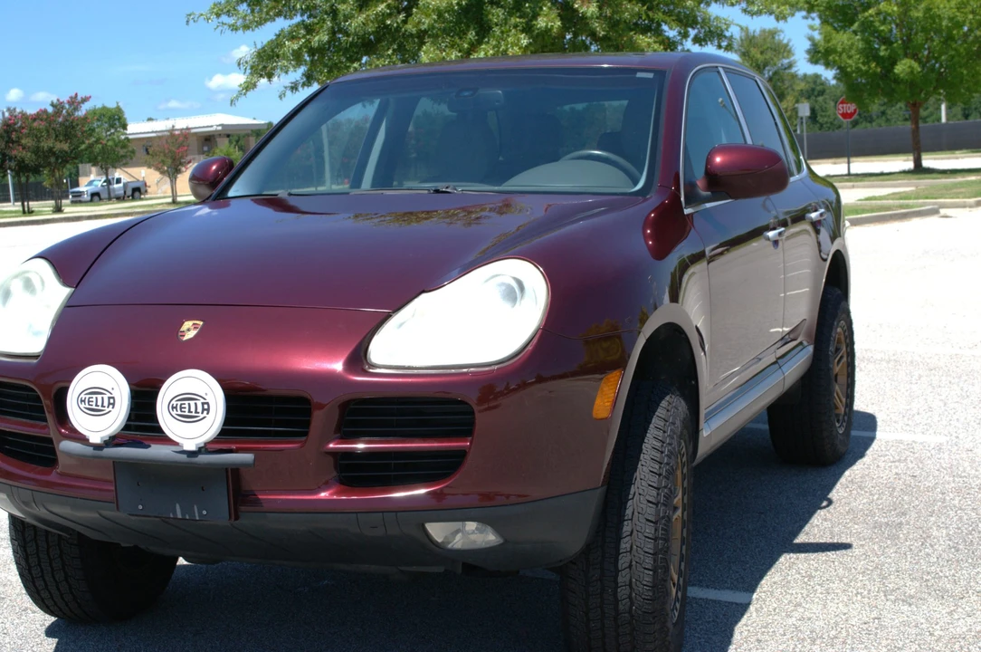 2004 Porsche 955/957 Cayenne S - Image 3 of 31