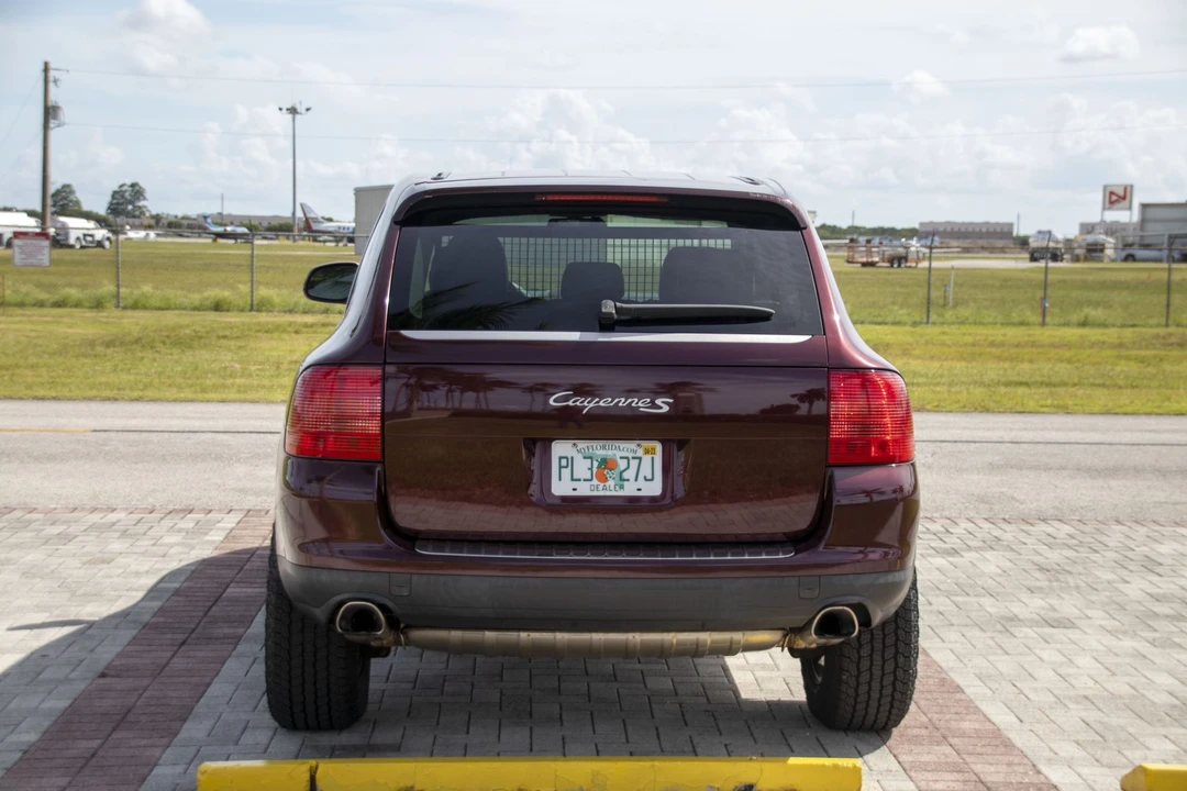 2004 Porsche 955/957 Cayenne S - Image 10 of 31