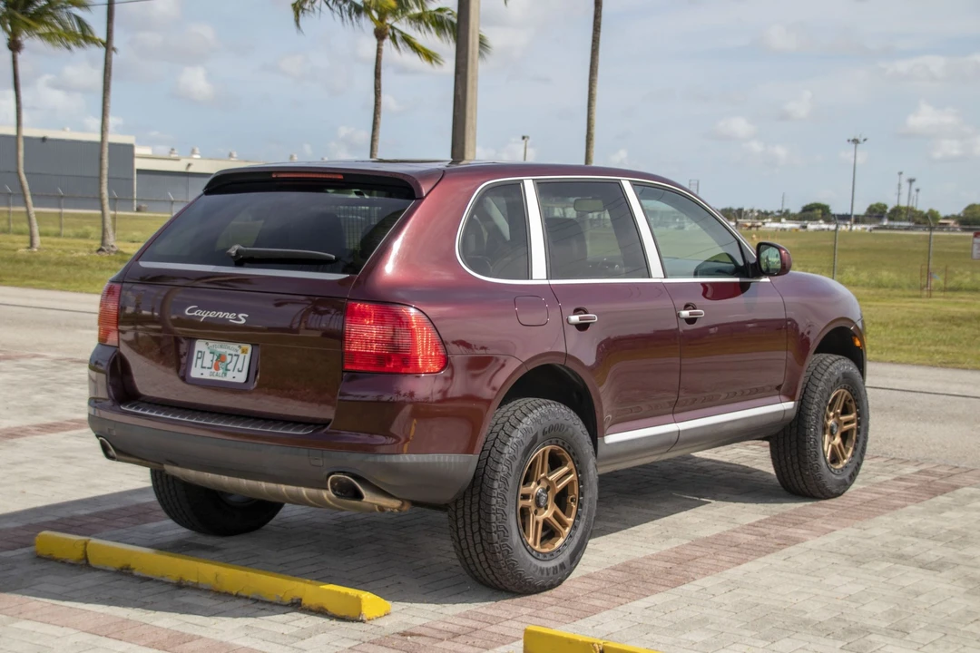 2004 Porsche 955/957 Cayenne S - Image 11 of 31