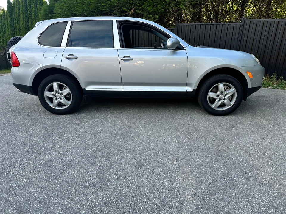 2004 Porsche 955/957 Cayenne S - Image 8 of 31