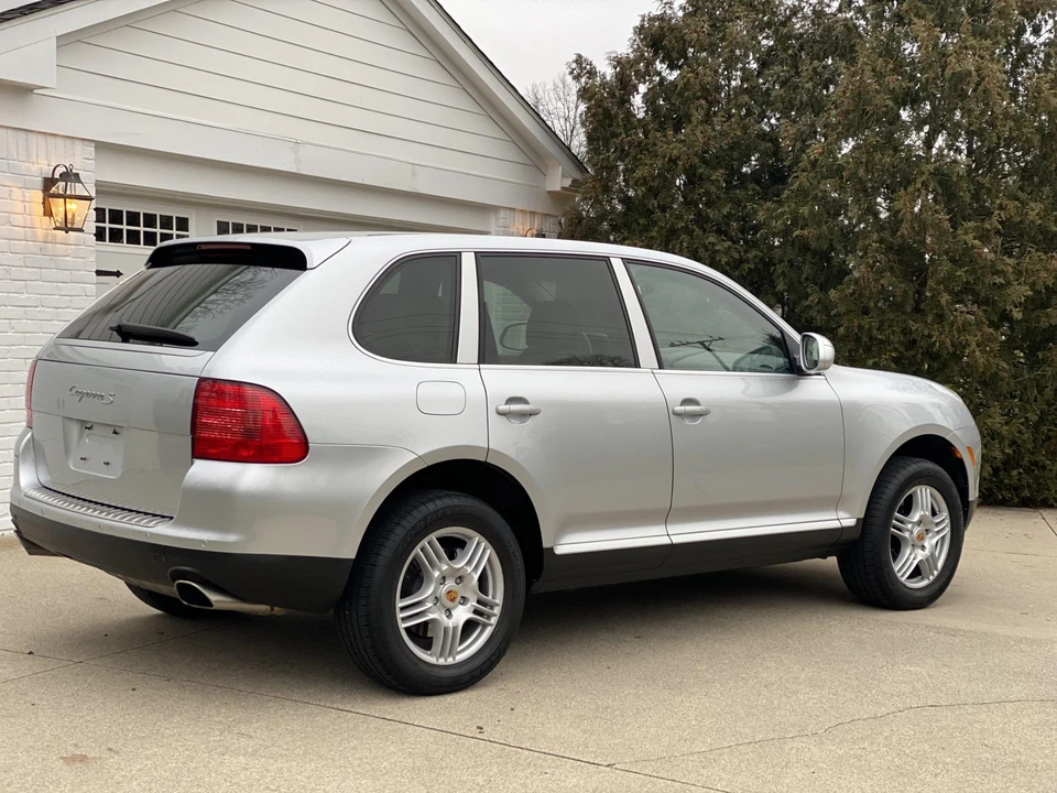 2004 Porsche 955/957 Cayenne S - Image 12 of 31