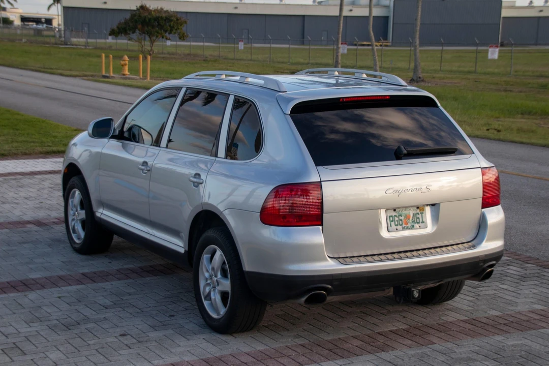 2004 Porsche 955/957 Cayenne S - Image 15 of 31