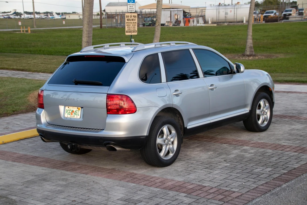 2004 Porsche 955/957 Cayenne S - Image 11 of 31