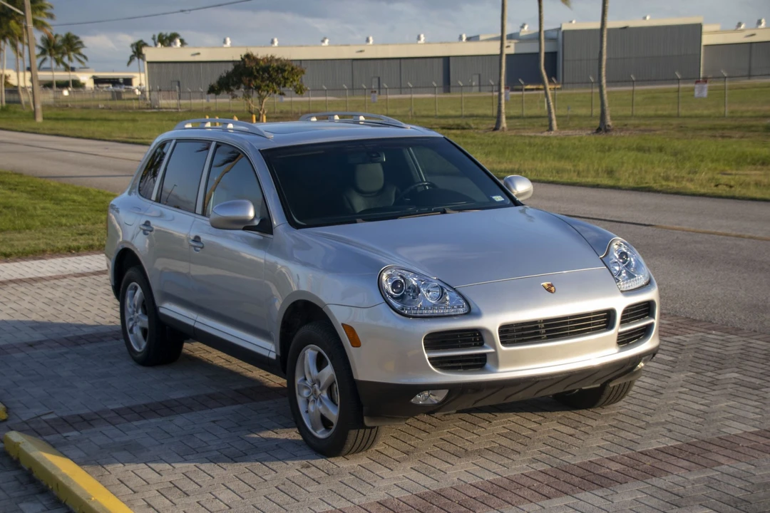 2004 Porsche 955/957 Cayenne S - Image 6 of 31