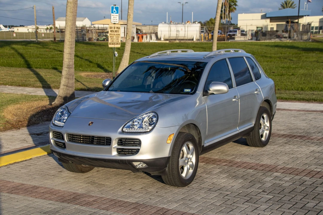 2004 Porsche 955/957 Cayenne S - Image 3 of 31