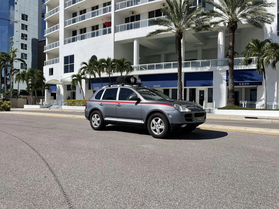 2004 Porsche 955/957 Cayenne S - Image 10 of 31