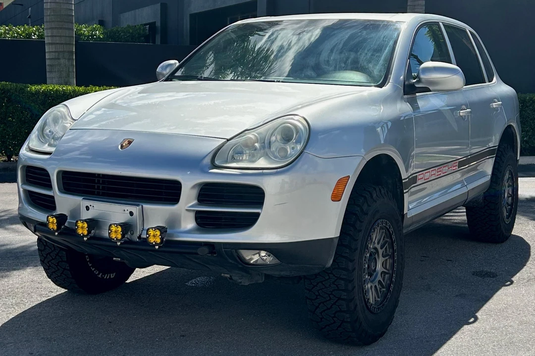 2004 Porsche 955/957 Cayenne S - Image 2 of 31