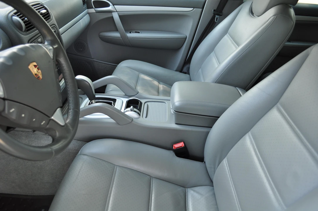 2004 Porsche 955/957 Cayenne S - Image 29 of 31
