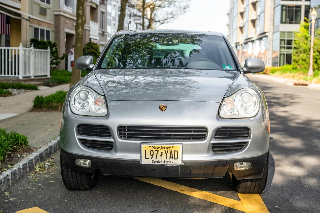 2004 Porsche 955/957 Cayenne S - Image 2 of 31