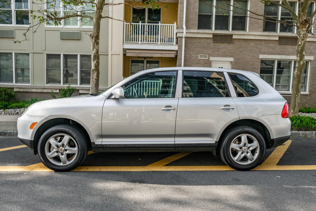 2004 Porsche 955/957 Cayenne S - Image 10 of 31