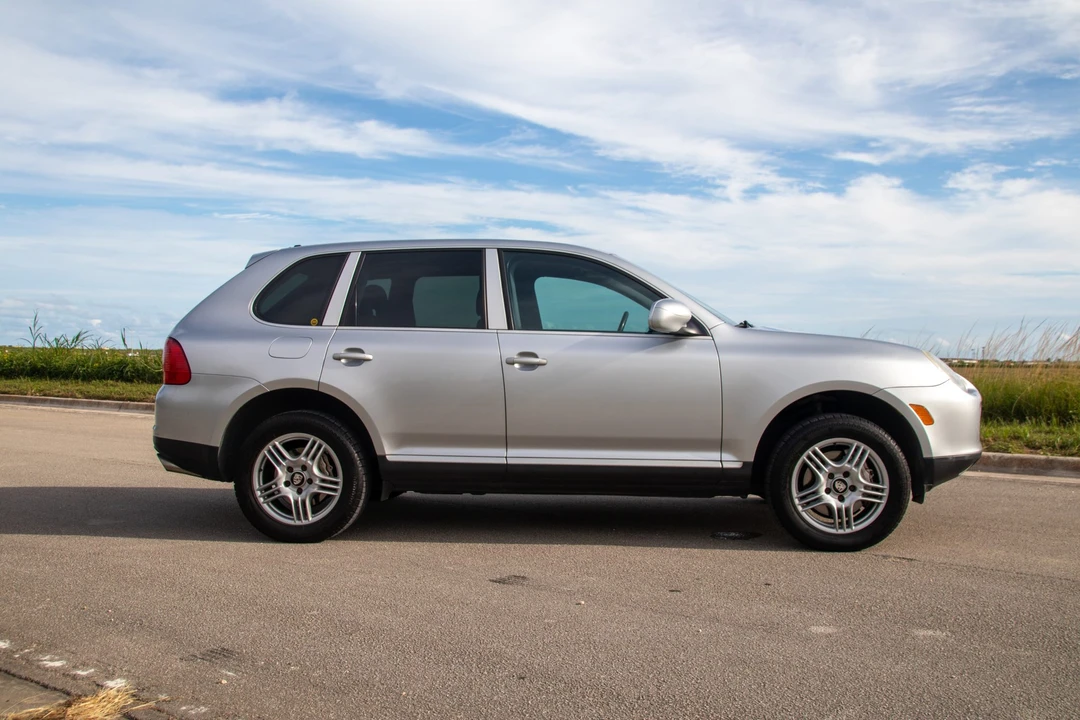 2004 Porsche 955/957 Cayenne S - Image 11 of 31