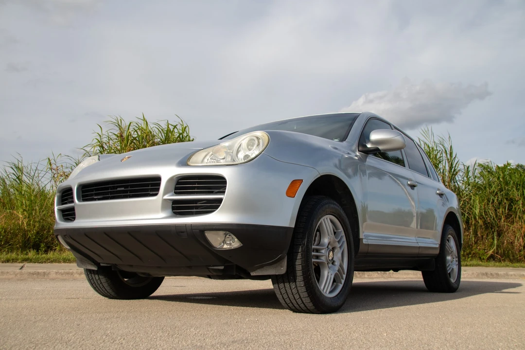 2004 Porsche 955/957 Cayenne S - Image 3 of 31