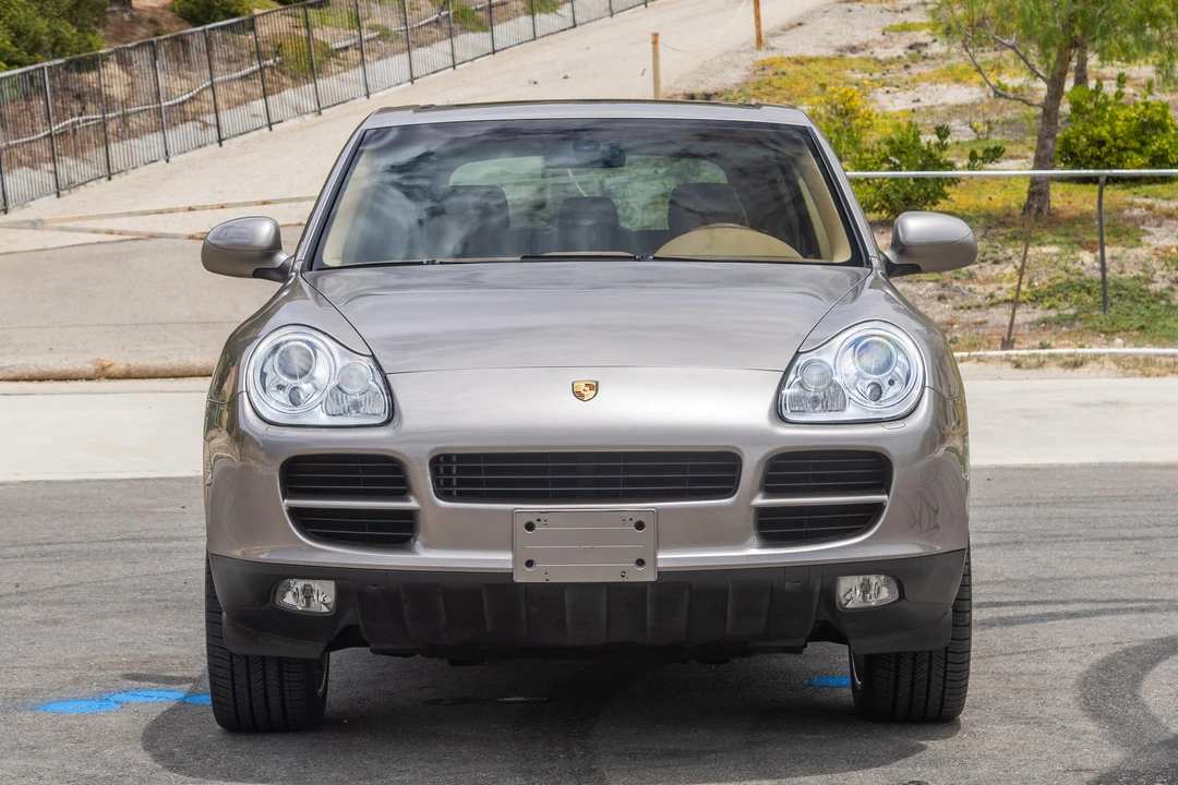 2004 Porsche 955/957 Cayenne S - Image 2 of 31