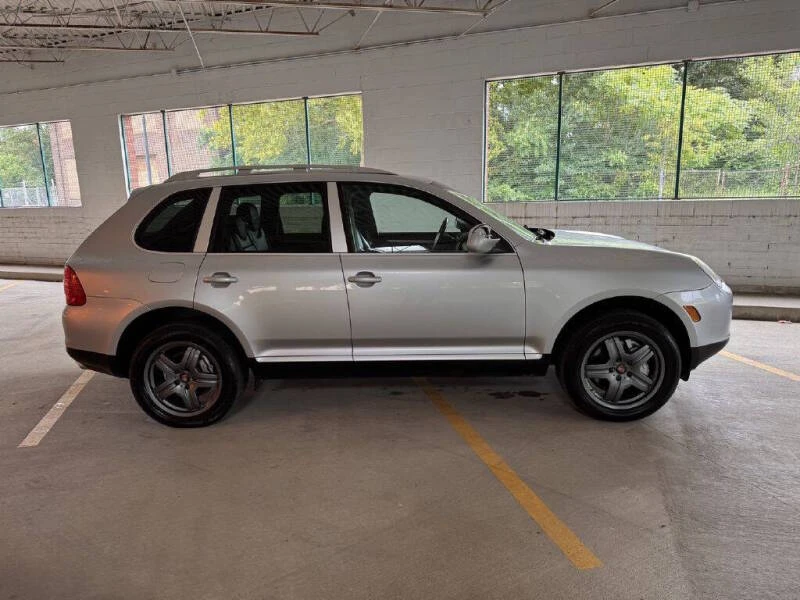 2004 Porsche 955/957 Cayenne S - Image 8 of 25