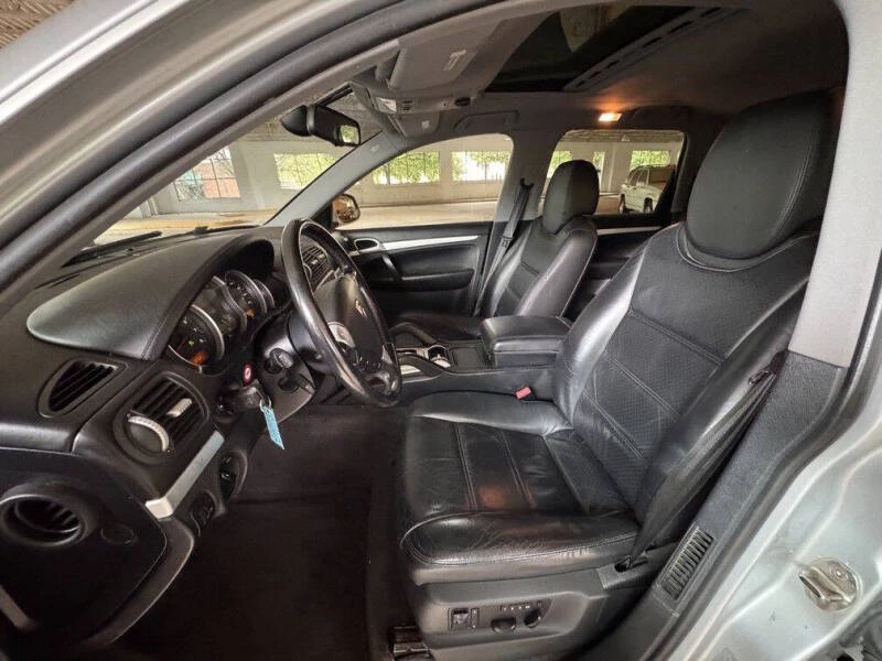 2004 Porsche 955/957 Cayenne S - Image 11 of 25