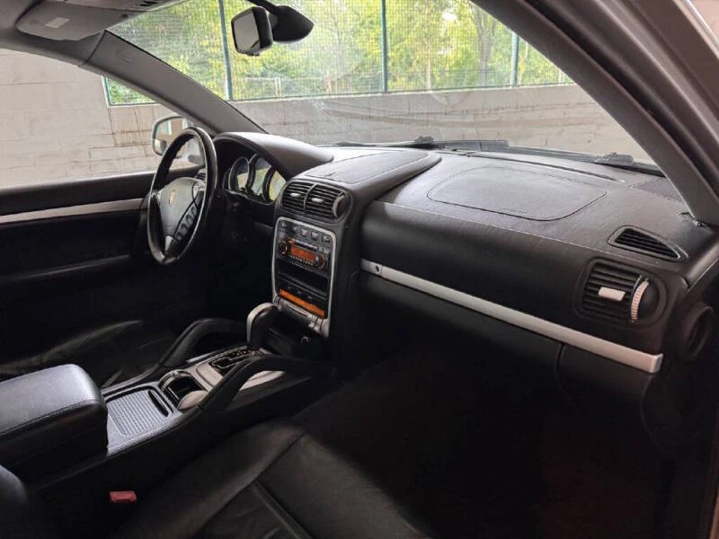 2004 Porsche 955/957 Cayenne S - Image 16 of 25