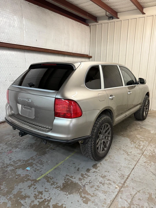 2004 Porsche 955/957 Cayenne S - Image 10 of 31