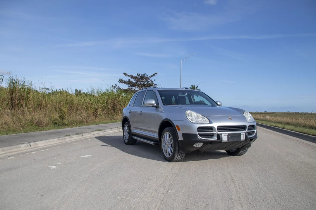 2004 Porsche 955/957 Cayenne S - Image 17 of 31