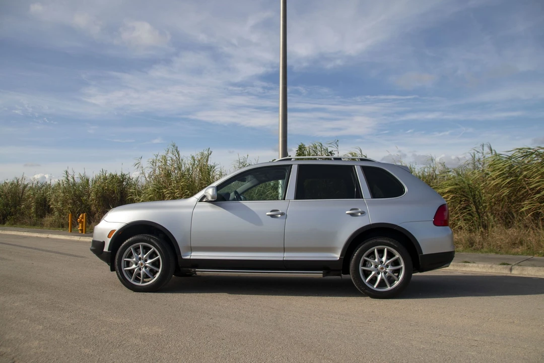 2004 Porsche 955/957 Cayenne S - Image 5 of 31