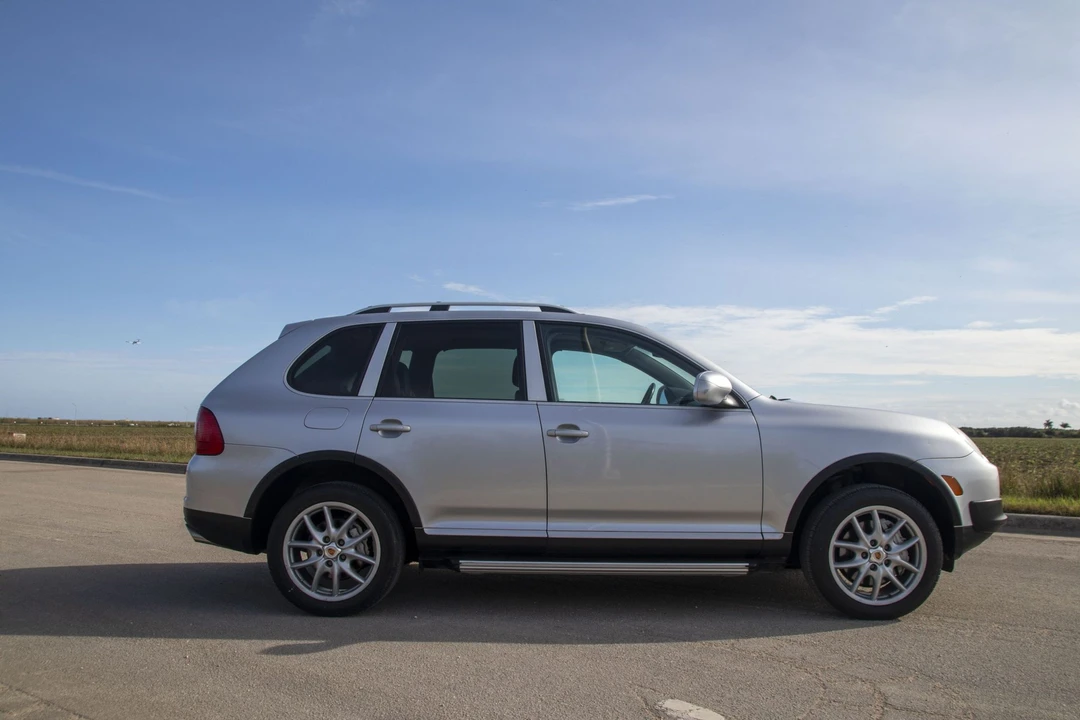 2004 Porsche 955/957 Cayenne S - Image 14 of 31
