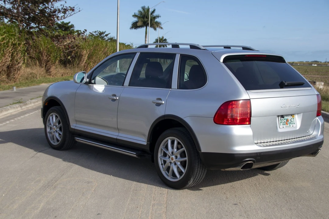 2004 Porsche 955/957 Cayenne S - Image 7 of 31