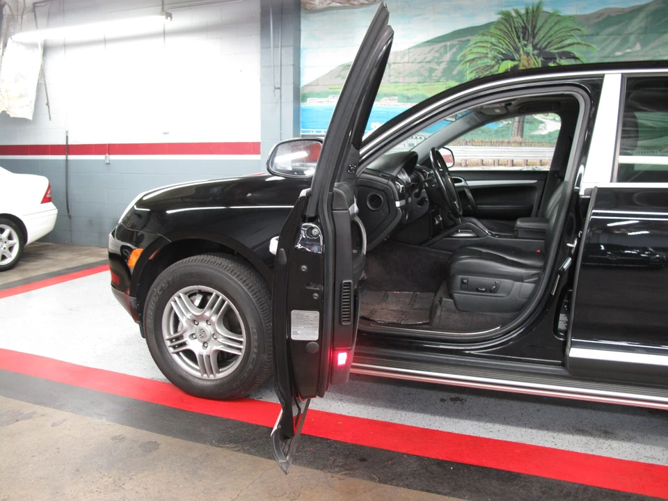 2004 Porsche 955/957 Cayenne S - Image 24 of 31