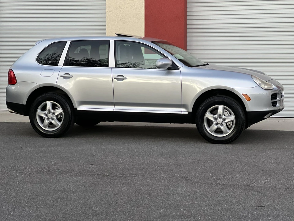 2004 Porsche 955/957 Cayenne S - Image 10 of 31