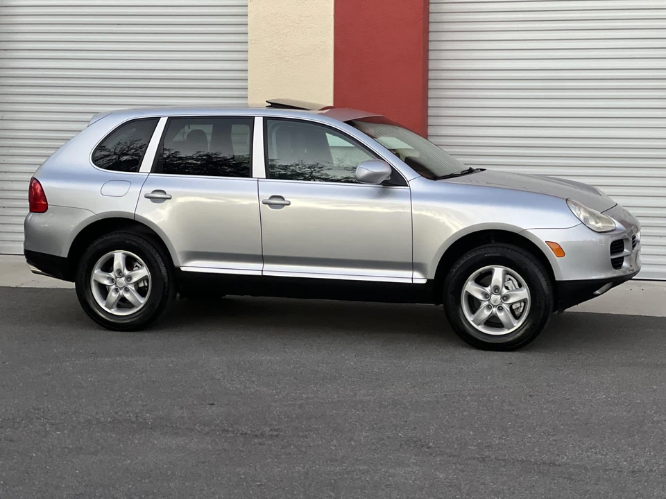 2004 Porsche 955/957 Cayenne S - Image 11 of 31