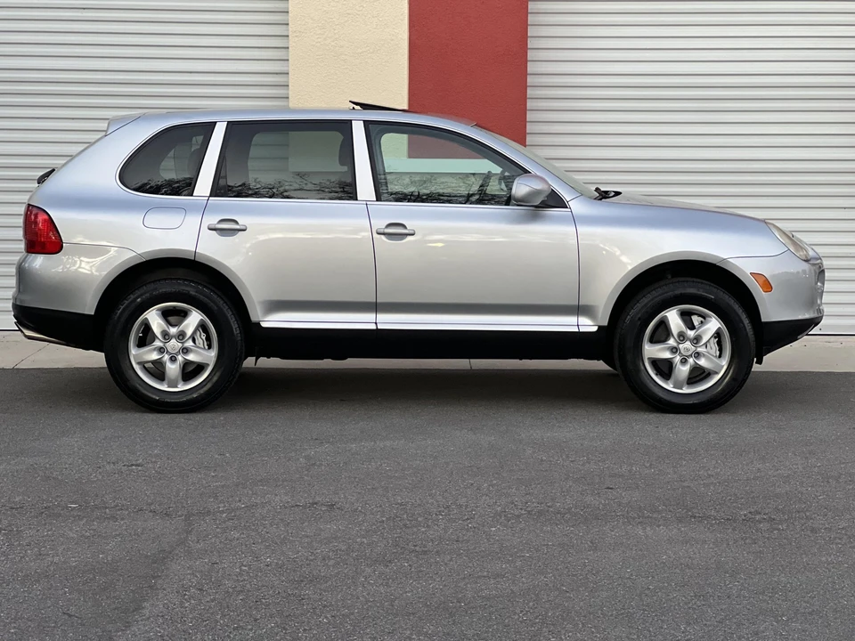 2004 Porsche 955/957 Cayenne S - Image 12 of 31