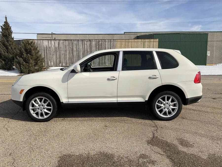2004 Porsche 955/957 Cayenne S - Image 2 of 10