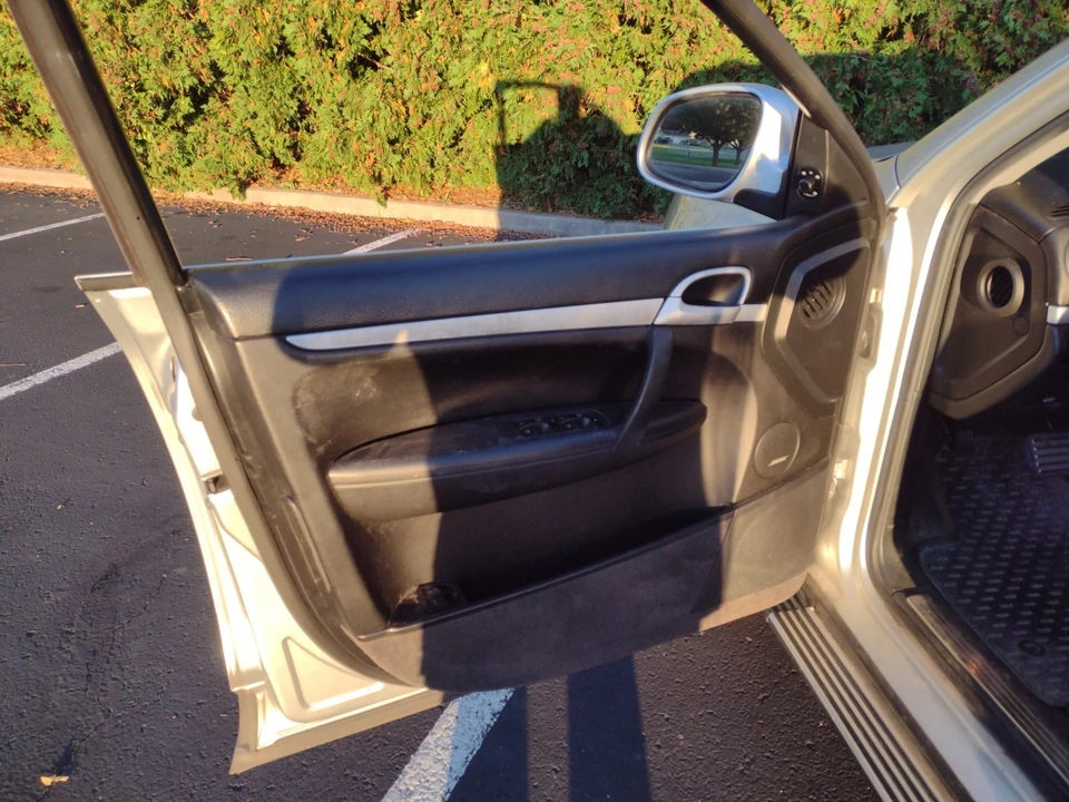 2004 Porsche 955/957 Cayenne S - Image 5 of 11