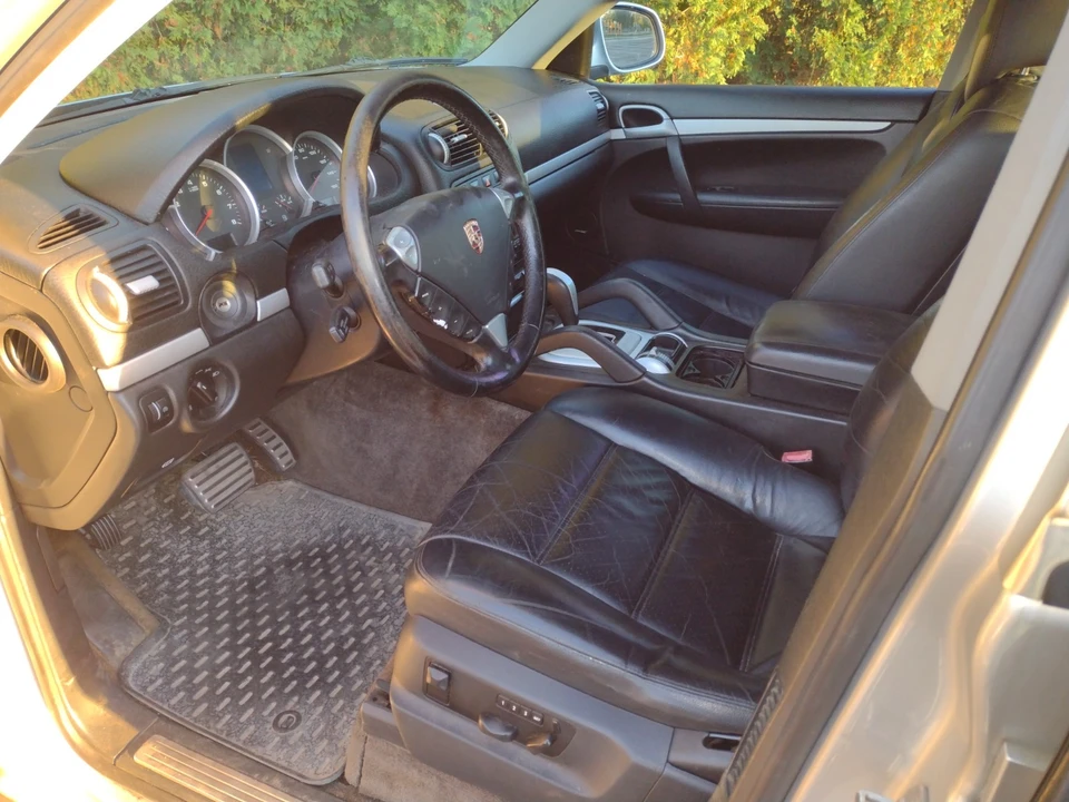 2004 Porsche 955/957 Cayenne S - Image 4 of 11