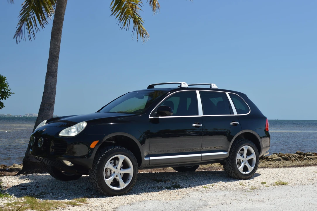 2004 Porsche 955/957 Cayenne S - Image 2 of 31