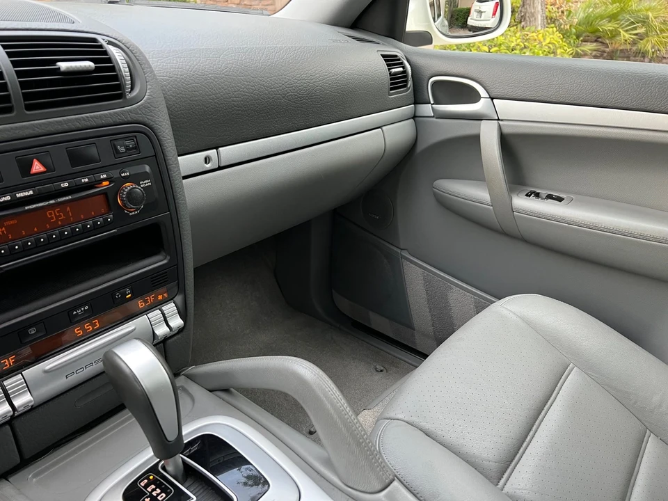 2004 Porsche 955/957 Cayenne S - Image 10 of 12