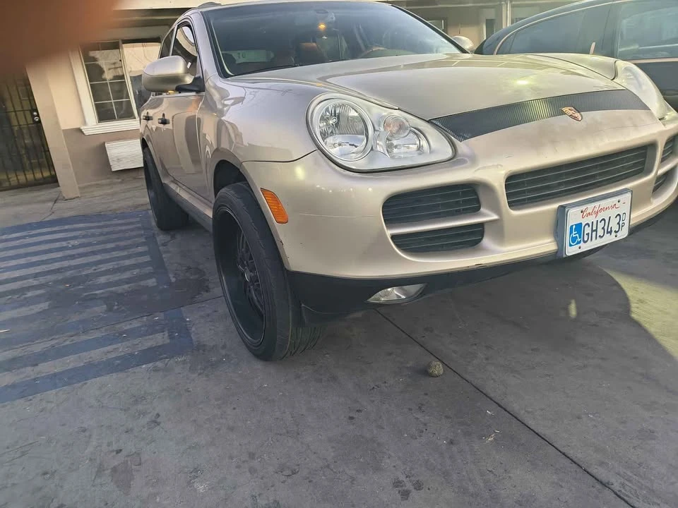 2004 Porsche 955/957 Cayenne - Image 2 of 6