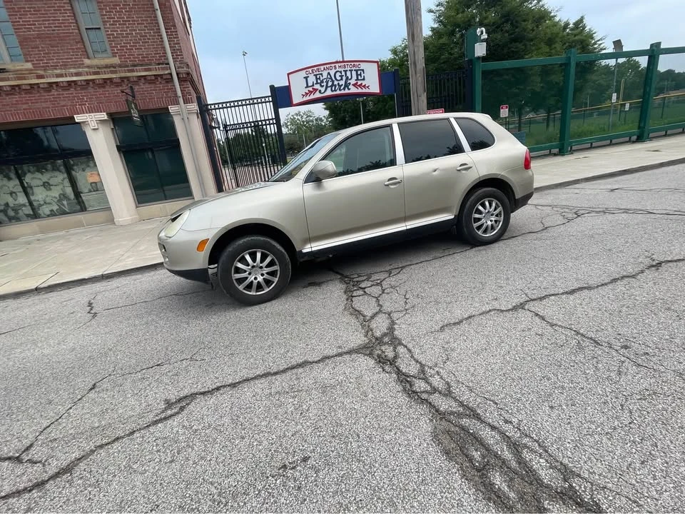 2004 Porsche 955/957 Cayenne - Image 2 of 12