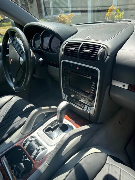 2004 Porsche 955/957 Cayenne - Image 2 of 6