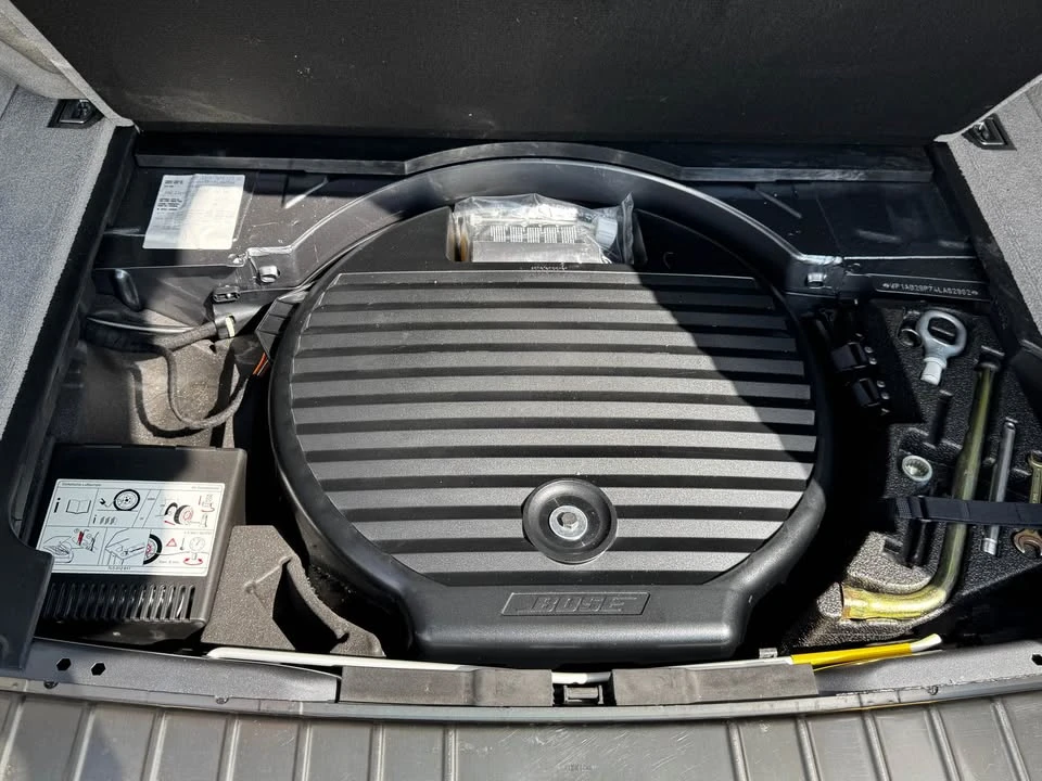 2004 Porsche 955/957 Cayenne - Image 8 of 20