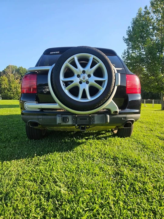 2004 Porsche 955/957 Cayenne - Image 2 of 10