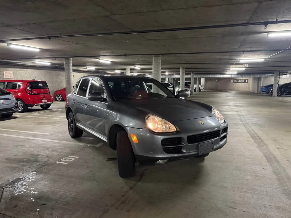 2004 Porsche 955/957 Cayenne - Image 2 of 11