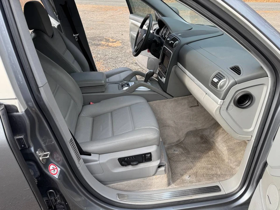 2004 Porsche 955/957 Cayenne Turbo - Image 11 of 13