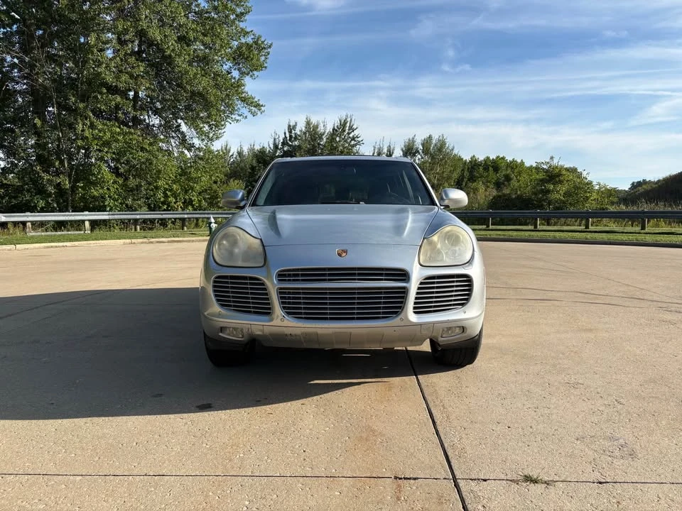 2004 Porsche 955/957 Cayenne Turbo - Image 2 of 19
