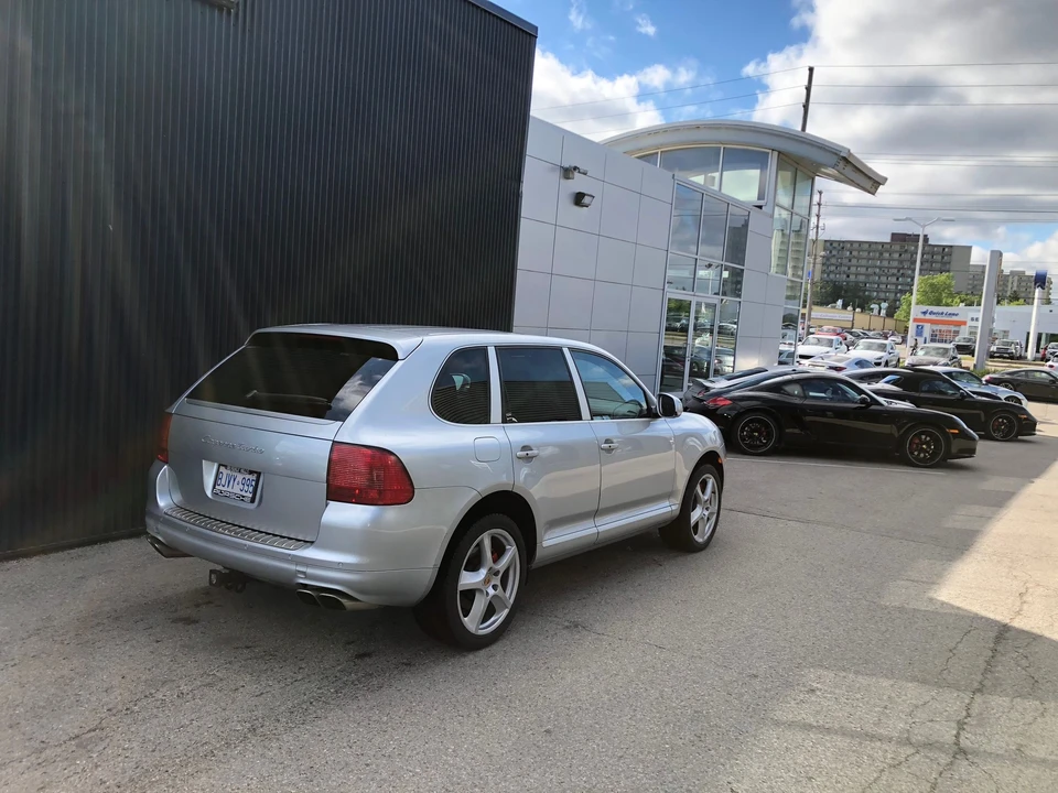 2004 Porsche 955/957 Cayenne Turbo - Image 5 of 17