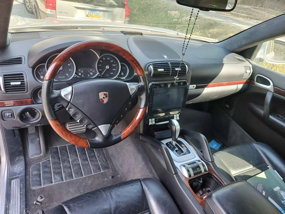 2004 Porsche 955/957 Cayenne Turbo - Image 2 of 9